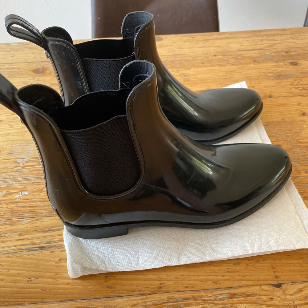Rainboots